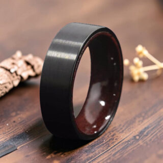 Bague en bois noir