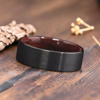 Bague en bois noir
