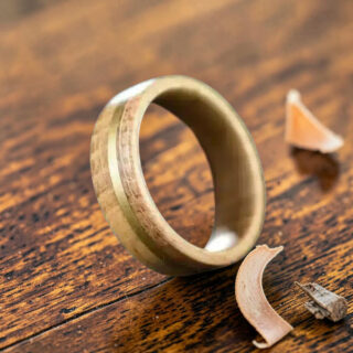 Bague artisanale en bois