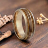 Bague en bois - Bois de Koa et Tungstène couleur or