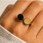 Bague en bois duo noir blanc