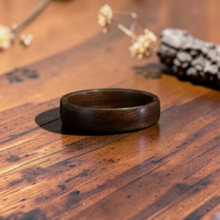 Bague en bois d'ébéne amara