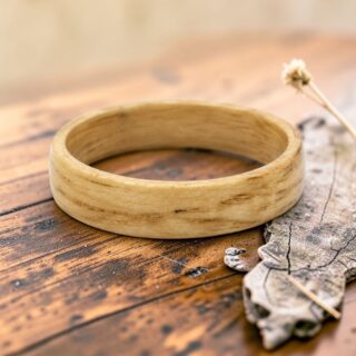 Bague en bois de chêne européen