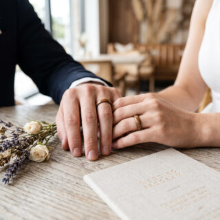 Bague en bois de palissandre