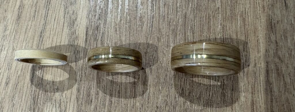 Comparatif de largeur de bague en bois